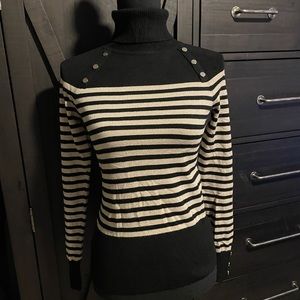 WHBM turtle neck top